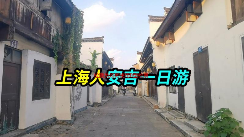 检票员如何使用B型检票设备按尺寸引导乘客有序上车？
