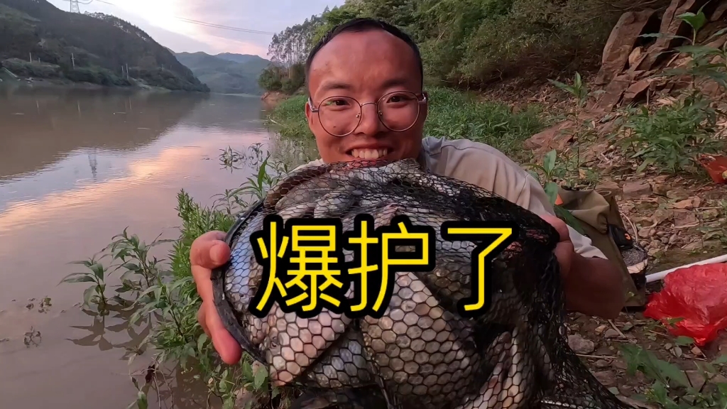 美腿诱惑：我的丝袜情结与性感秘籍